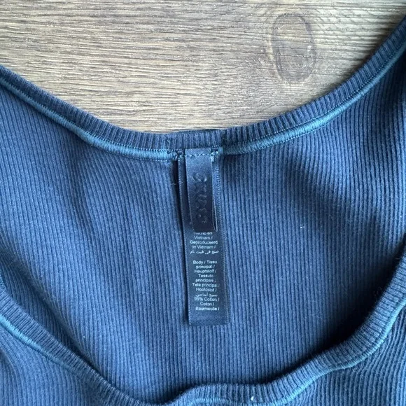SKIMS cotton rib tank  color navy size small